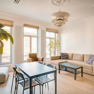 Apartment The Greenplace Lodge. In Heart Of Antwerp., Antwerpen